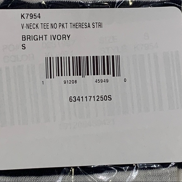 MADEWELL - Theresa Striped V-Neck T-Shirt - Bright Ivory & Dark Blue Str… - Picture 6 of 9